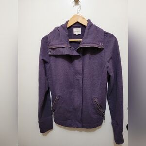 Ladies Banana Republic Purple Athletic Style Jacket - Zipper Closure. Size Large